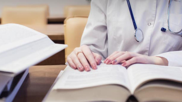 10 Buku Kedokteran yang Wajib Dibaca Sebelum Jadi Dokter